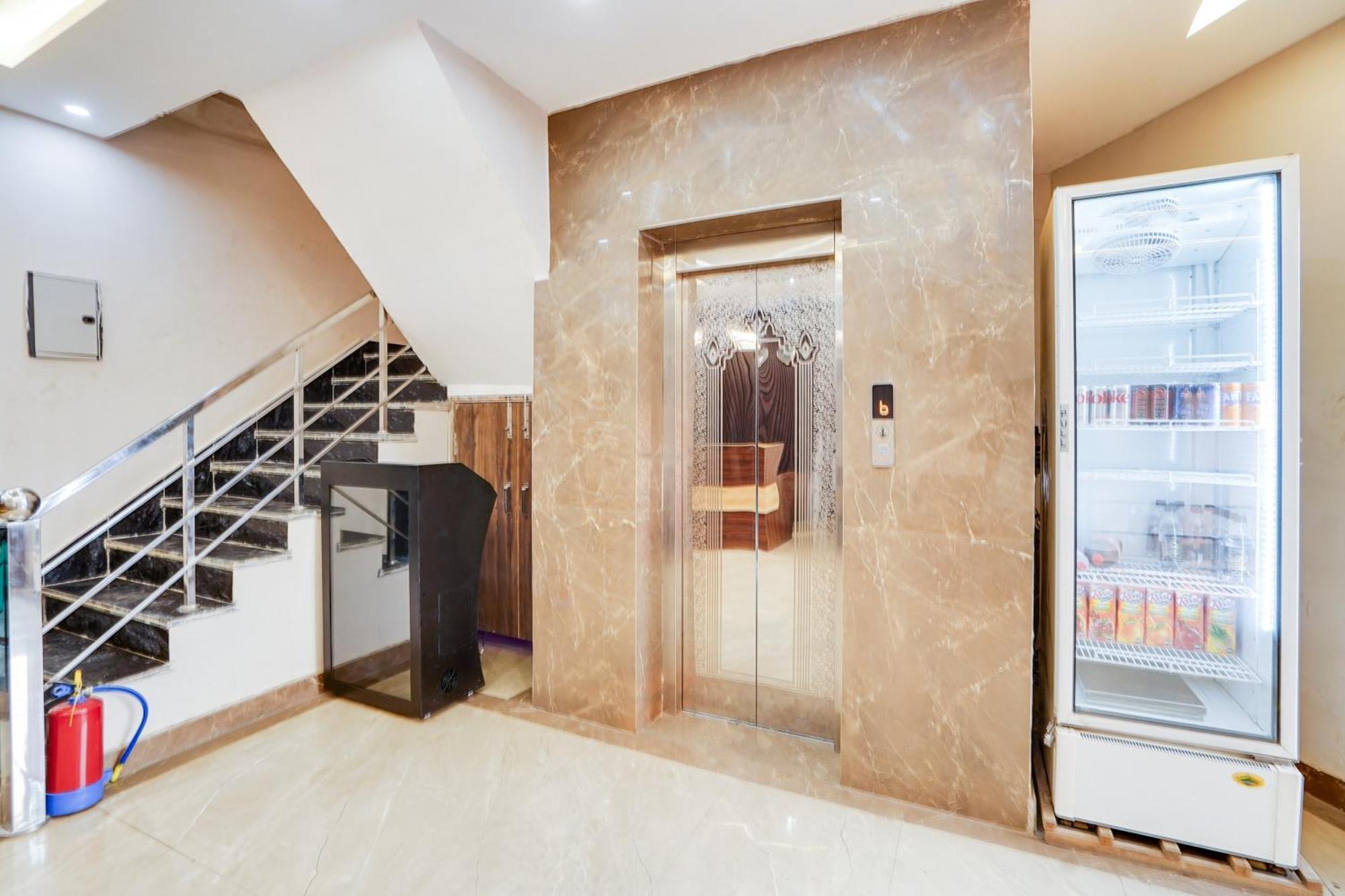 Super Townhouse The Royal Casa Hotel Gáziábád Kültér fotó